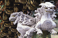 Lions On Yomei-mon