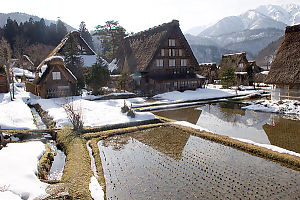 Gassho Homes With Mountains