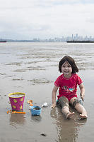 Nara Using Sand As Lotion